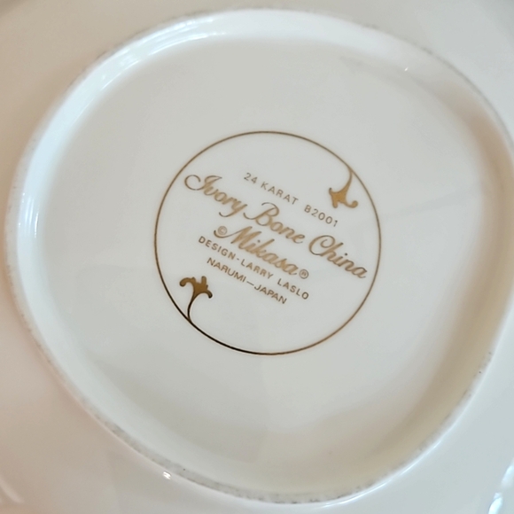 Mikasa Ivory China Larry Laslo Design Dish - Picture 3 of 3